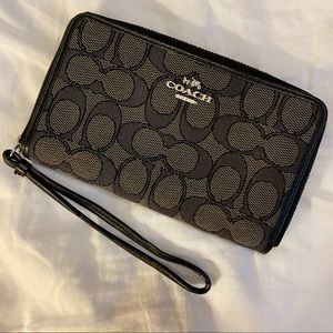 Coach Signature Logo Accordian Zip Wallet Clutch